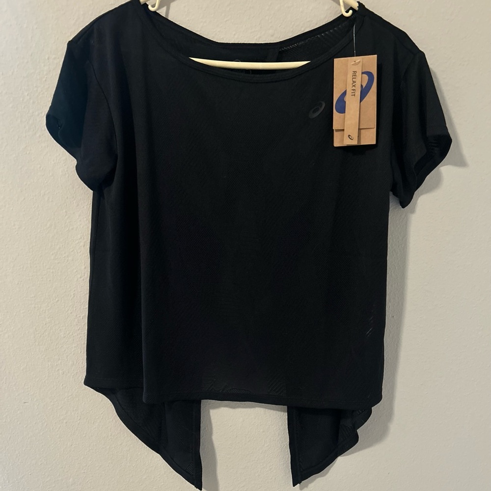 ASICS top